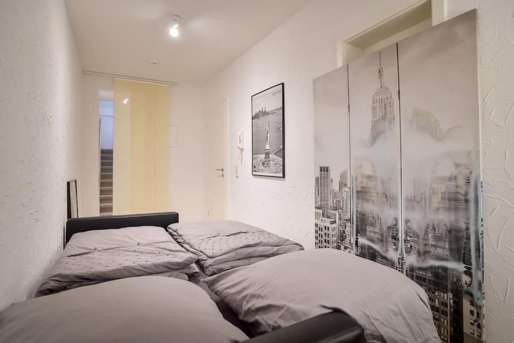 Apartment Secret Escape Above